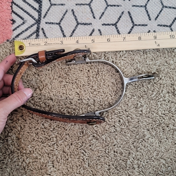 FLORAL & SILVER ADJUSTABLE BUCKLE COWBOY SPURS - Picture 16 of 16